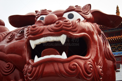 巨大的,红狮子,水平画幅,建筑,建筑外部,户外,红色,彩色图片,狂怒的,寺庙